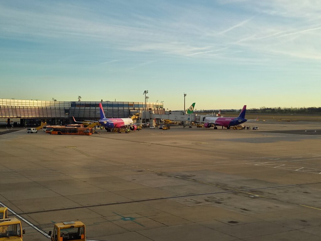 Wizz Air Venezia 2026: Quarto A321neo e 5 Nuove Rotte (Guida Completa) Wizz Air aereo low cost Venezia